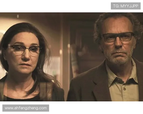 一部电影，13重身份反转！《焦土之城》剧情解析，结局惊掉下巴